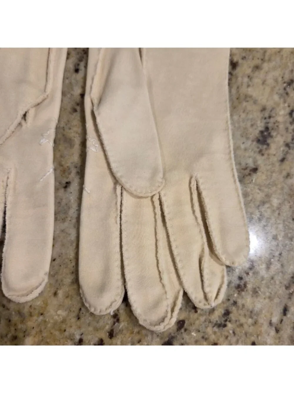 Vintage Womens Size S/M Cream Stretch Cotton Formal Gloves Embroidered Flower
